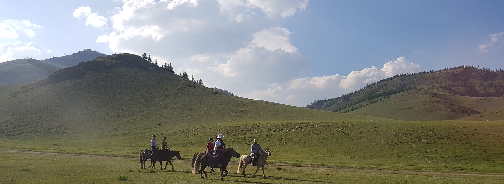 horseback-journeys-mongolia