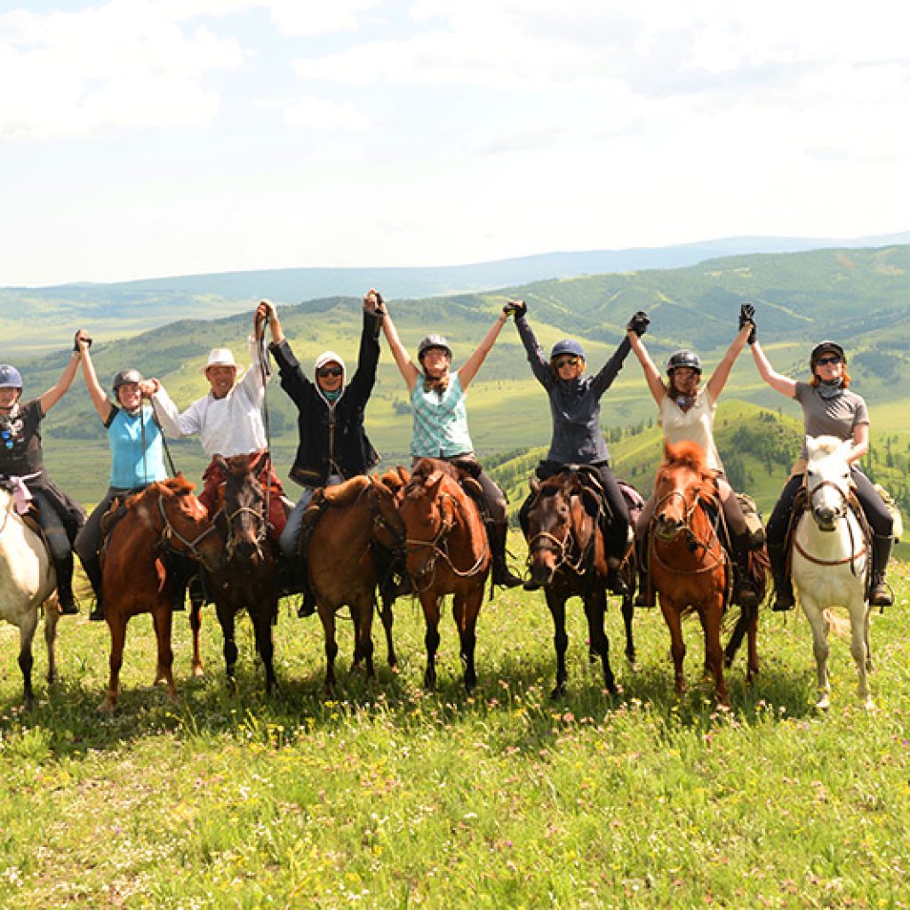 mongol-horse-riding