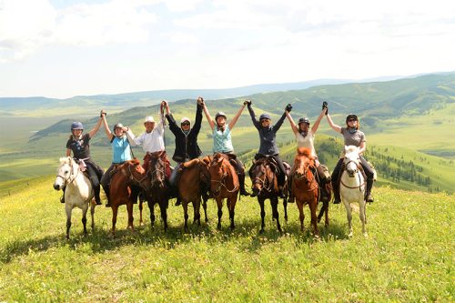 mongol-horse-riding