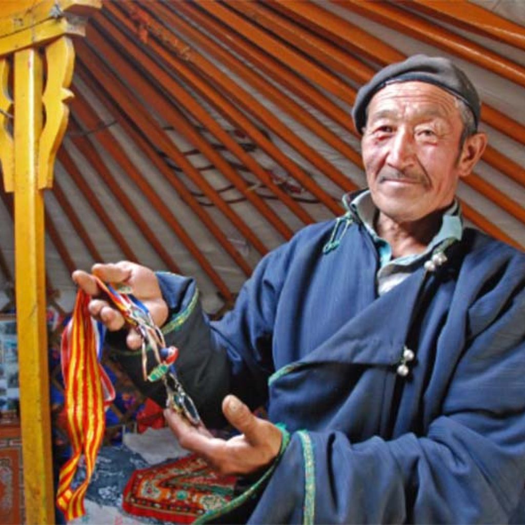 nomad-in-hustai