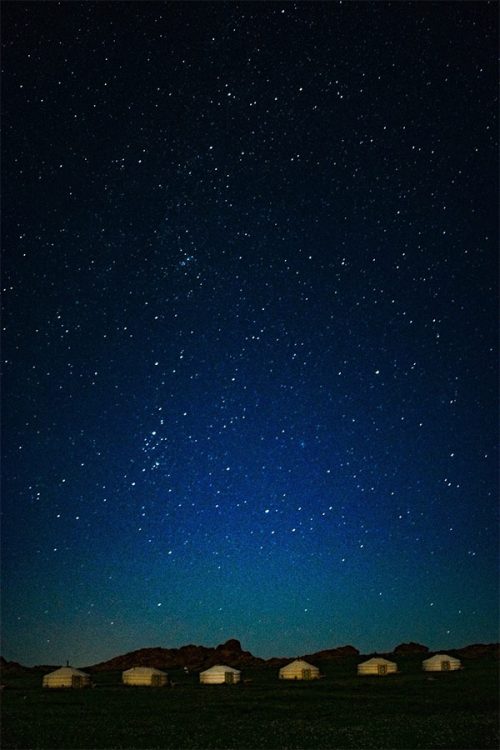 sleep-in-thousands-stars-ger